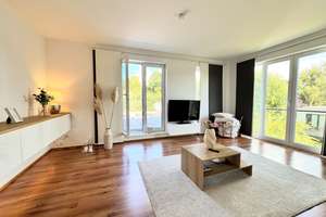 Uninah - Großes 2-Zimmer Apartment mit Einbauküche und Dachterrasse