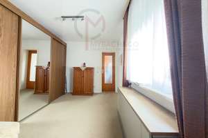 Familienhaus mit großem Garten & Doppelgarage in Arnoldsweiler – 6 Zimmer auf 160 m² – Die vollständige Adresse der Immobilie erhältst du vom Anbieter., 52353 Arnoldsweiler, Düren – Vorschaubild 11