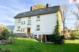 Großes Wohnhaus - Mehrgenerationenhaus - Ladengeschäft im Erdgeschoss - Lengefeld OT Lippersdorf! – Die vollständige Adresse der Immobilie erhältst du vom Anbieter., 9514 Lengefeld – Vorschaubild 1