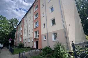 Sonnig und hell - renovierte 2-Zimmer-Wohnung