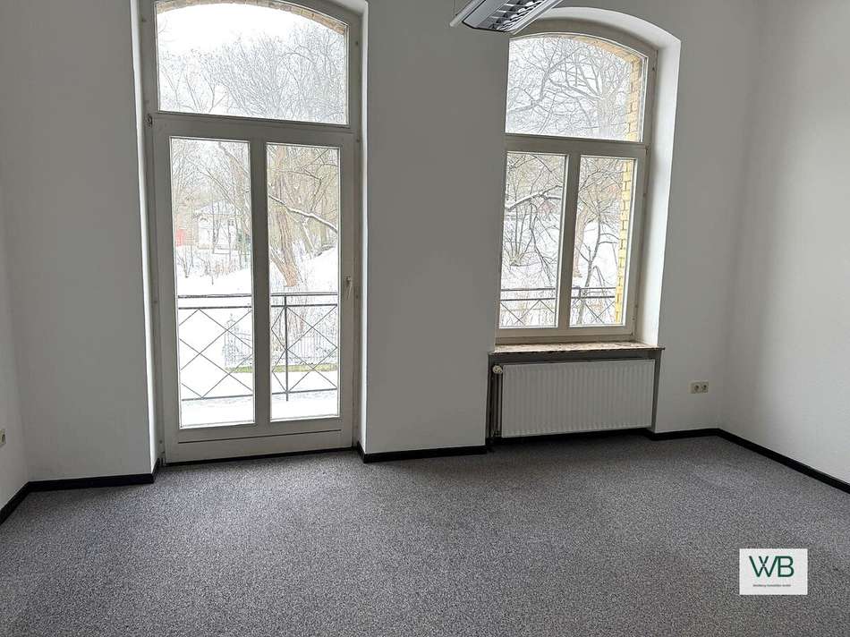 Zimmer mit Balkon
