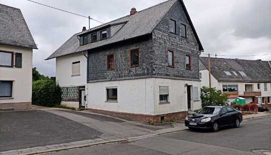 Bild von Renovierungsbedürftiges Einfamilienhaus mit großem Ausbaupotential in Ellern (Hunsrück)