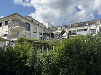 Exklusive Dachgeschosswohnung mit 2 Zimmern in Kirchseeon