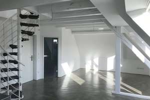 Kaiserviertel! Loftartige DG-Wohnung-Neuwertig!