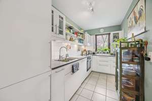 Familienfreundliches Reihenmittelhaus mit Garten in begehrter Lage von Düsseldorf-Benrath! – Die vollständige Adresse der Immobilie erhältst du vom Anbieter., 40597 Benrath, Düsseldorf – Vorschaubild 9