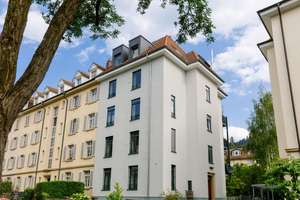 Modernisierte 3-Zimmer-Wohnung mit traumhaftem Südbalkon und Blick aufs Wasserschlössle in Top-Lage – 79102 Oberwiehre, Freiburg im Breisgau – Vorschaubild 2