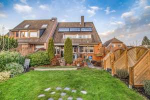 Bremen-Osterholz: Großzügiges Zweifamilienhaus mit Vollkeller, moderner Heiztechnik & Ausbaureserve – Die vollständige Adresse der Immobilie erhältst du vom Anbieter., 28327 Ellener Feld, Bremen – Vorschaubild 1