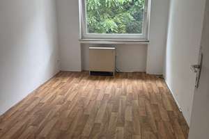3 Jahre befristet! 3 Zimmer, Süd-West Balkon, Stadtnah!