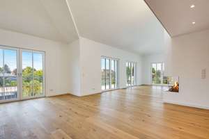 Villen-Architektur trifft Design-Ästhetik: Wohnung mit Dachterrasse zum Erstbezug – Die vollständige Adresse der Immobilie erhältst du vom Anbieter., 82131 Gauting – Vorschaubild 2