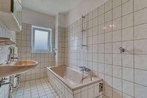 Helle 2-Zimmer-Wohnung in Bremerhaven-Geestemünde mit EBK, Badfenster & separatem WC – Schillerstraße 48, 27570 Geestemünde, Bremerhaven – Vorschaubild 11
