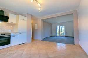 Entspannung pur: 2-Zimmer-Erdgeschosswohnung mit großer Terrasse in Kiel – Marienbader Straße 34, 24146 Kiel – Vorschaubild 2