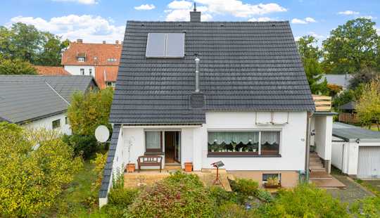 Bild von 1-2 Familienhaus mit Platz Innen und Außen