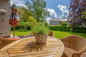 Berg am STA-See! Traumhaus mit sep. Gästewohnung! 7 Zimmer, 4 Bäder, Doppel-Gge! Top-Zustand! – Starnberg (Kreis) – Vorschaubild 1