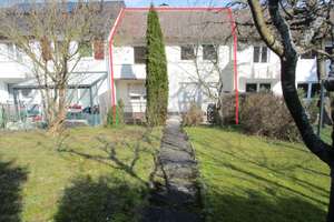 Grundsolides Zweifamilien-Reihenmittelhaus in Aalen-Triumphstadt! – Die vollständige Adresse der Immobilie erhältst du vom Anbieter., 73431 südliche Bahnlinie, Aalen – Vorschaubild 2