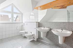 Exklusives Townhouse in sehr guter Lage! Vollklimatisiert und neue EBK - Nähe der ISD – Die vollständige Adresse der Immobilie erhältst du vom Anbieter., 40474 Lohausen, Düsseldorf – Vorschaubild 11