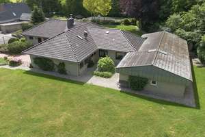 Alles auf einer Ebene! Winkelbungalow mit Poolhaus, PV-Anlage und neuer Wärmepumpe – Die vollständige Adresse der Immobilie erhältst du vom Anbieter., 24402 Esgrus – Vorschaubild 3