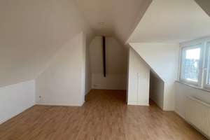 Charmante, helle 2-Zimmer-Maisonette-Wohnung in direkter Rheinnähe – Düsseldorfer Str. 142, 51063 Mülheim (Ortsteil), Köln – Vorschaubild 3