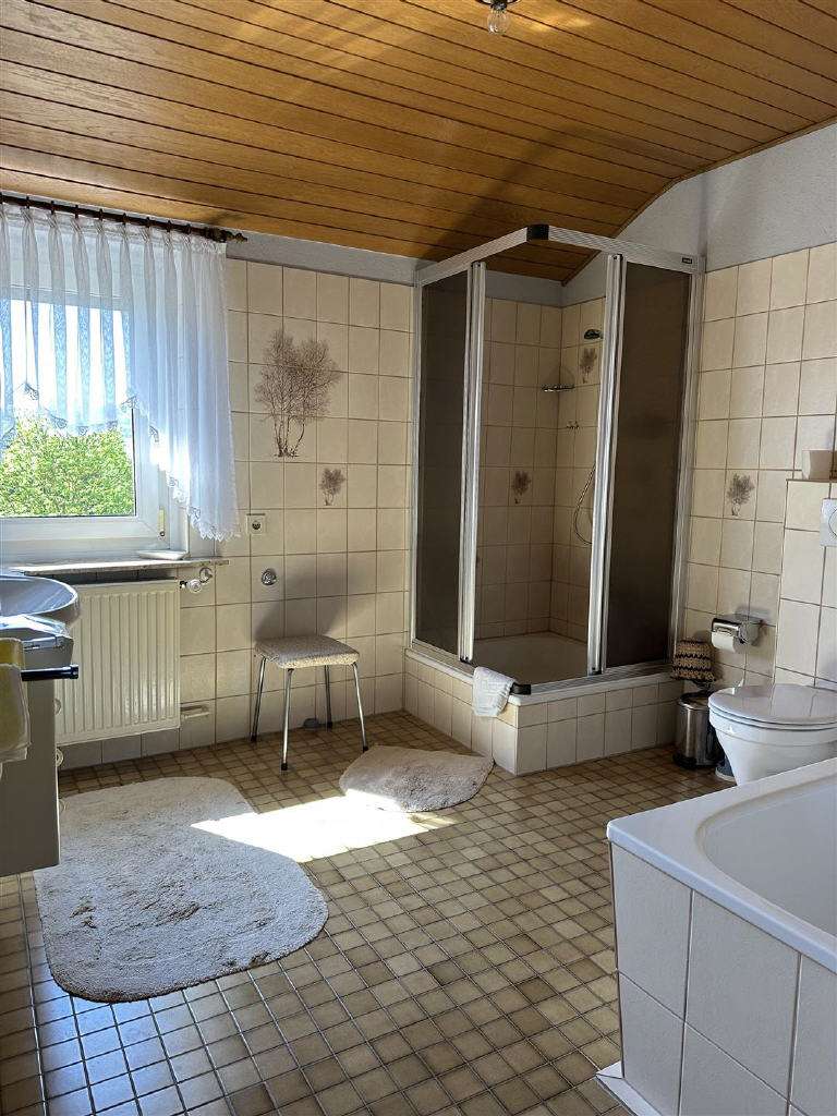 Immobilie in Bad Gandersheim - Vielseitige Immobilie - Wohnhaus &amp; ehemalige Pension auf großem Areal! - Bild 4