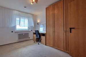 Großzügiges Wohnen über den Dächern: 4-Zi.-Whg. mit Traumaussicht & TG-Platz – Die vollständige Adresse der Immobilie erhältst du vom Anbieter., 72762 Reutlingen-Mitte, Reutlingen – Vorschaubild 6