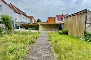 Charmante, gepflegte Immobilie mit Potenzial
Garagen, Carport und Garten – Die vollständige Adresse der Immobilie erhältst du vom Anbieter., 64807 Dieburg – Vorschaubild 2