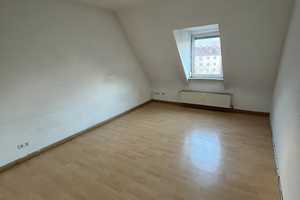 Renovierte 2-Zimmer-Wohnung – Ihr zentrales Zuhause mit Blick ins Grüne – Melanchthonstraße 17, 90443 Nürnberg – Vorschaubild 3