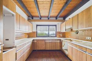 Sanierungsbedürftiges Reihenendhaus mit Garage, Außenstellplatz & Garten in Herrenberg-Haslach! – Die vollständige Adresse der Immobilie erhältst du vom Anbieter., 71083 Herrenberg – Vorschaubild 5