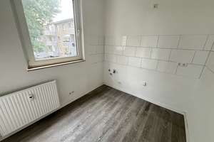 Schöne 2-Zimmer-Wohnung mit Balkon und modernem Bad! – Bronkhorststraße 87, 47137 Obermeiderich, Duisburg – Vorschaubild 7