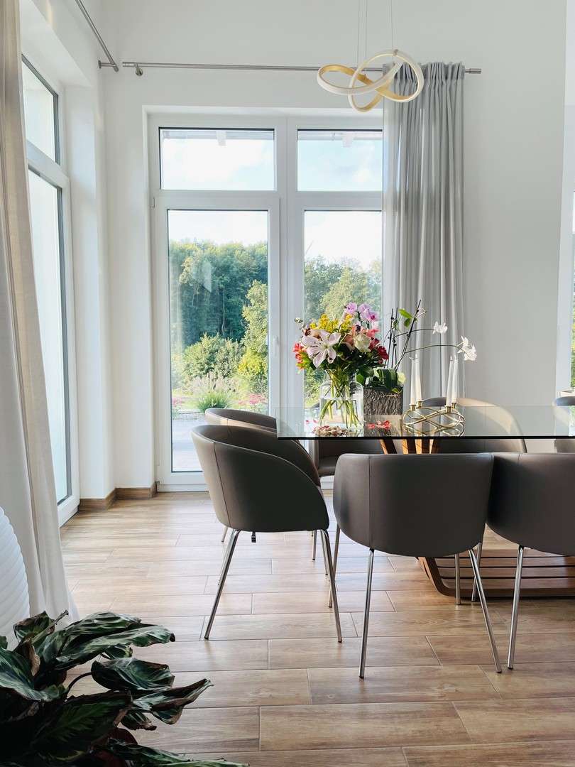 Immobilie in Bilshausen - Exklusives Architektenhaus mit unverbaubarem Waldblick nahe Göttingen - Provisionsfrei - Bild 10