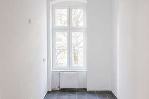 Exklusiv sanierte 2-Zimmer-Wohnung nahe der Spree – lichtdurchflutet, Balkon und sofort bezugsfrei – Stralauer Allee 17c, 10245 Friedrichshain, Berlin – Vorschaubild 5