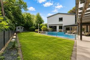 Hochwertige Architektenvilla mit Pool, Sauna & Spa-Whirlpool in exklusiver Hanglage über Bremen – Die vollständige Adresse der Immobilie erhältst du vom Anbieter., 28717 Burgdamm, Bremen – Vorschaubild 22