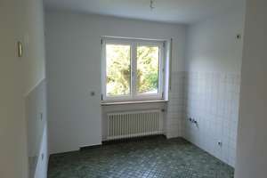 Schöne Doppelhaushälfte mit 2 Wohnungen und Ausbaumöglichkeit im Dachgeschoss in ruhiger Lage – Die vollständige Adresse der Immobilie erhältst du vom Anbieter., 90427 Almoshof, Nürnberg – Vorschaubild 6