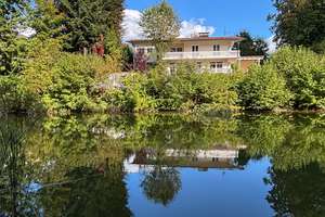 Grafing bei München: Villa im Grünen und doch zentral