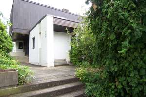 Bauhaus-Villa mit Weitblick, Einbauküche ab sofort, Sauna – Frankenstr 38, 97078 Lindleinsmühle, Würzburg – Vorschaubild 3