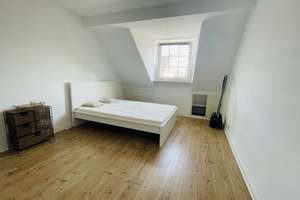 Ruhige Dachgeschosswohnung, Pauschalmiete inkl. Strom & Gas – Die vollständige Adresse der Immobilie erhältst du vom Anbieter., 40221 Bilk, Düsseldorf – Vorschaubild 3