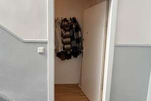 Geschmackvolle 2-Zimmer-Wohnung im "Patrizierhaus" mit Balkon und EBK in Düsseldorf Pempelfort – Die vollständige Adresse der Immobilie erhältst du vom Anbieter., 40479 Pempelfort, Düsseldorf – Vorschaubild 9