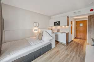 Home & Co – Easy Living | Möbliertes All-Inclusive Wohnen – Kaiserplatz 11, 53113 Südstadt, Bonn – Vorschaubild 2