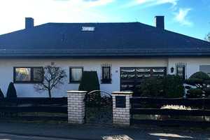 Großzügiges Bungalow mit Einliegerwohnung – Ideal für Familie, Büro oder Praxis! – Lahn-Dill-Kreis – Vorschaubild 1
