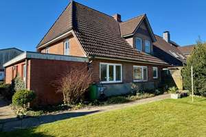 Vielseitige Doppelhaushälfte: Großer Garten und Möglichkeit zur Nutzung als zwei Einheiten – Die vollständige Adresse der Immobilie erhältst du vom Anbieter., 25821 Sönnebüll – Vorschaubild 4