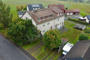 Vier Reihenhäuser mit Potenzial - Sanierungsbedürftiges Mehrfamilienobjekt! – Die vollständige Adresse der Immobilie erhältst du vom Anbieter., 63633 Birstein – Vorschaubild 2