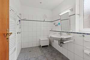 Property thumbnail 16