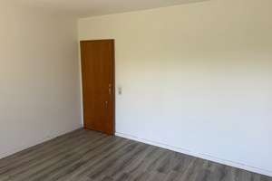 Zweifamilienhaus in idyllischer Lage mit PV-Anlage und Erweiterungsoption – Die vollständige Adresse der Immobilie erhältst du vom Anbieter., 23758 Wangels – Vorschaubild 17