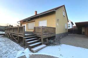 **Einfamilienhaus mit Potenzial & Baugrundstück** – Die vollständige Adresse der Immobilie erhältst du vom Anbieter., 89287 Bellenberg – Vorschaubild 1