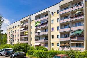 Da kommt man gern Heim. günstige 3-Zimmer-Wohnung – Birkwitzer Weg 17, 1257 Leuben (Stadtteil), Dresden – Vorschaubild 3