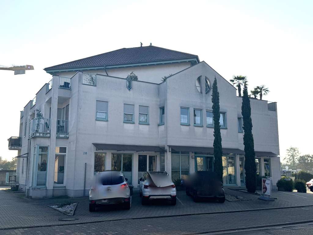 Immobilie in Osthofen - Familien aufgepasst- 3 ZKB Wohnung mit Balkon, Garage und PKW- Stellplatz - Bild 1