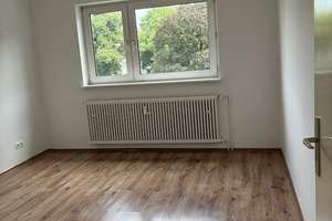 Zentral. Hell. Bezugsfertig – 3 Zimmer mit Balkon im Herzen der Stadt – Schäferkamp 2, 38226 Lebenstedt, Salzgitter – Vorschaubild 5