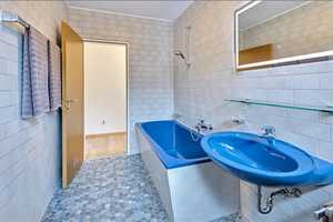 Property thumbnail 12