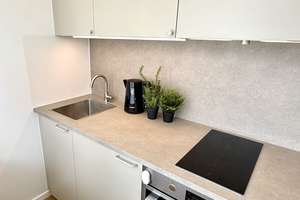 Hochwertig sanierte, möblierte 1-Zi. Wohnung m. Balkon inkl. TG-Stellplatz (Maxvorstadt / Neuhausen) – Die vollständige Adresse der Immobilie erhältst du vom Anbieter., 80335 Marsfeld, München – Vorschaubild 4