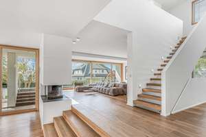 Wohnen auf höchstem Niveau – Exklusive & Energieeffiziente Villa in idyllischer Feldrandlage! – Die vollständige Adresse der Immobilie erhältst du vom Anbieter., 65719 Hofheim am Taunus – Vorschaubild 3