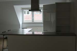 Geräumige Zwei Zimmern Wohnung in Nürnberg-Tiergarten – Schmausenbuckstraße 84, 90480 Schmausenbuckstraße, Nürnberg – Vorschaubild 2