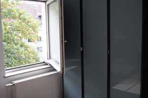 Schöne 3-Zimmer-Wohnung mit Balkon/Blick ins Grüne,Einrichtung bei Bedarf ohne Abstand zu übernehmen – Isernhagener Straße 61, 30163 Hannover – Vorschaubild 14